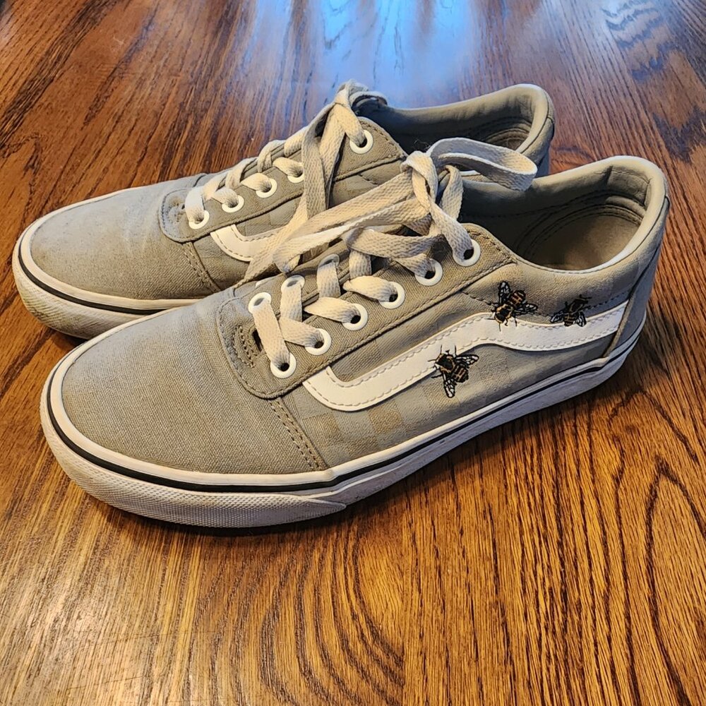 VANS Womens Ward Sneakers Bee Design- Size W7.5